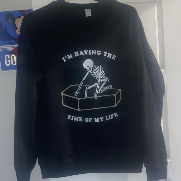 ROMWE Sweaters - Romwe Graphic Skeleton Crewneck Sweatshirt I’m having the time of my life